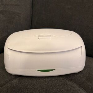 White Wipe Warmer and dispenser